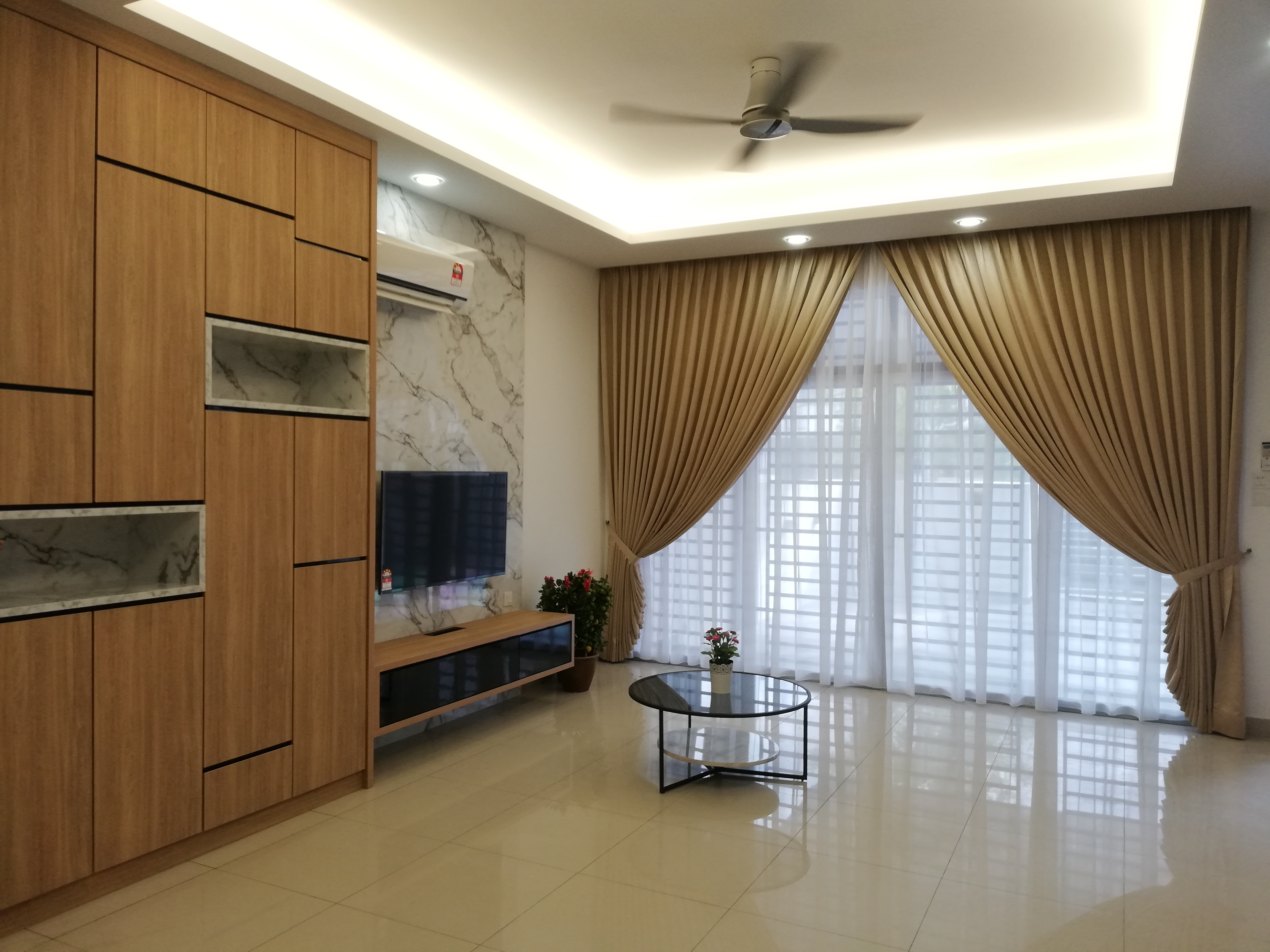 Day and Night Curtain